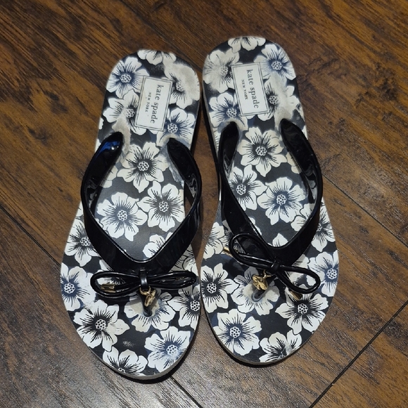 Kate Spade Black Floral Women's Sandals - Picture 1 of 4